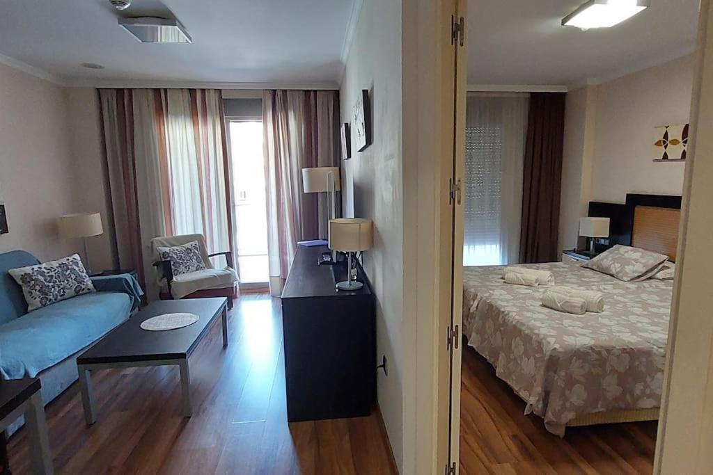 Elegante Alojamiento Con Piscina A 200 M Del Mar. Apartment Benalmádena Exterior foto