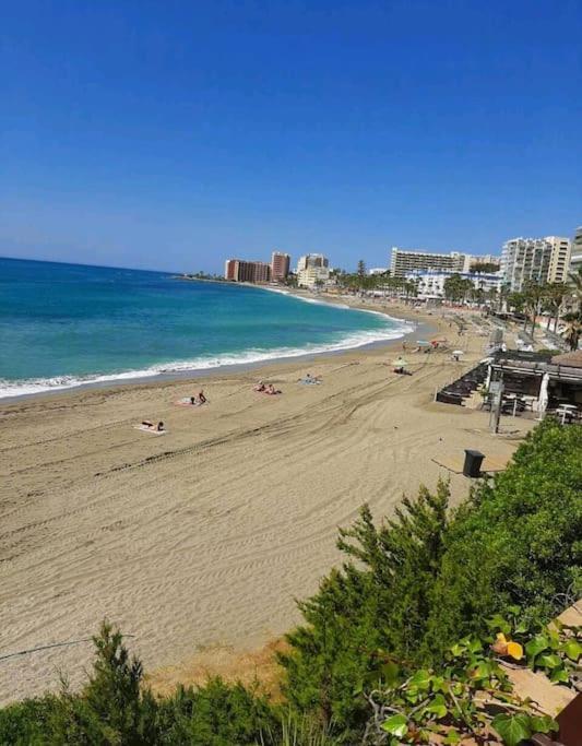 Elegante Alojamiento Con Piscina A 200 M Del Mar. Apartment Benalmádena Exterior foto